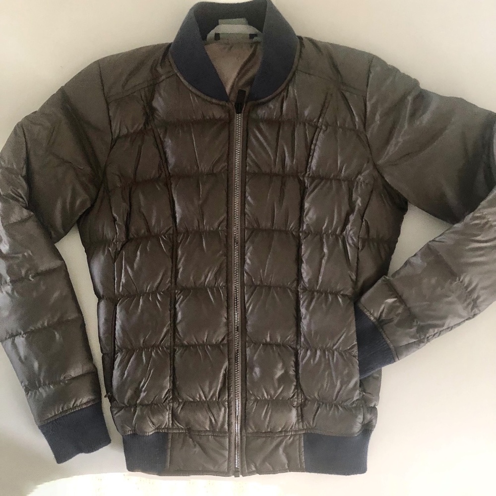 Athleta Quilted Bomber Style Jacket in a Khaki & Black
